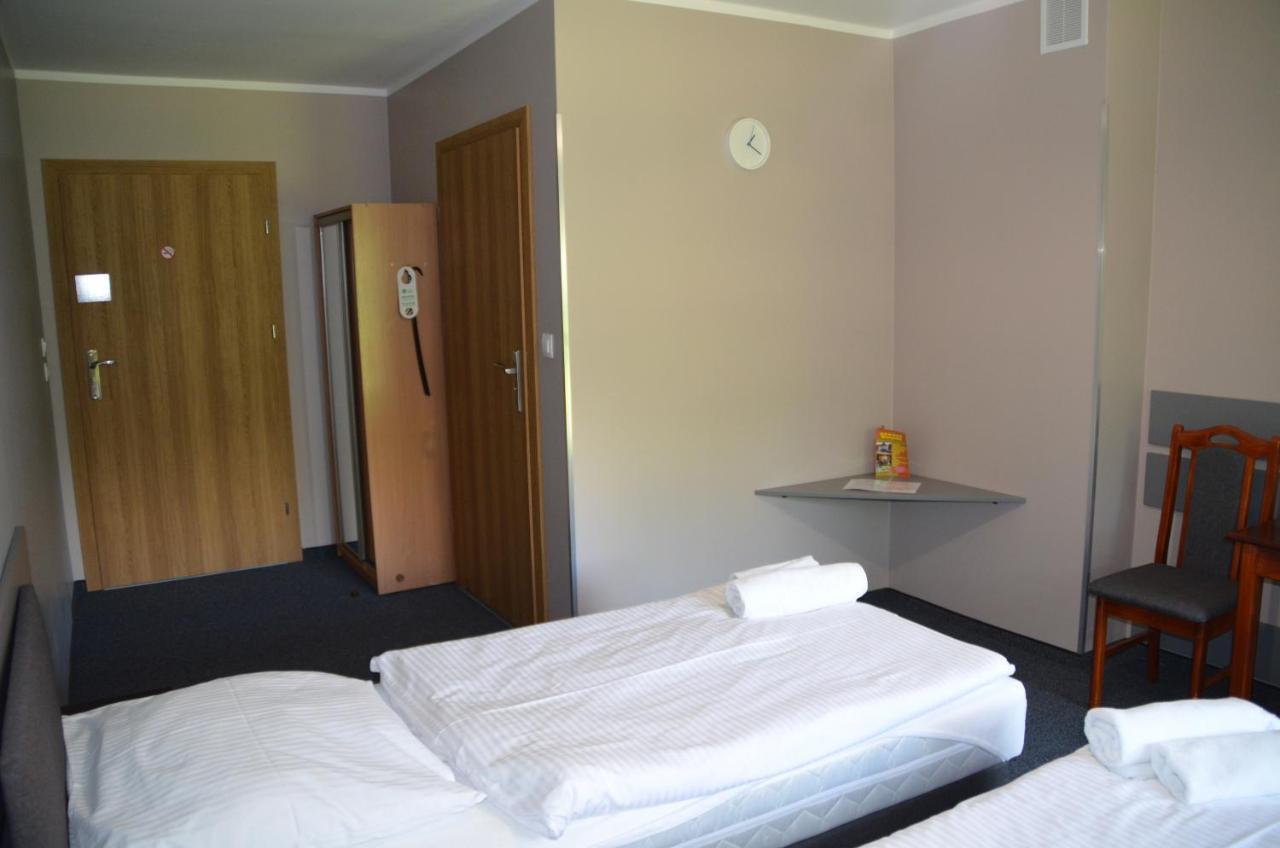 Hotel Tenis Chrząstowice Eksteriør billede