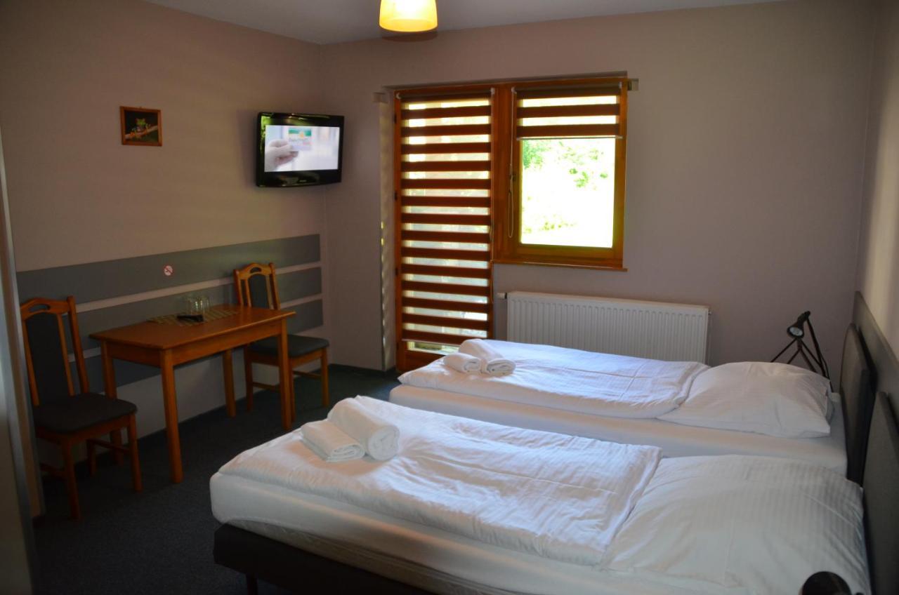 Hotel Tenis Chrząstowice Eksteriør billede