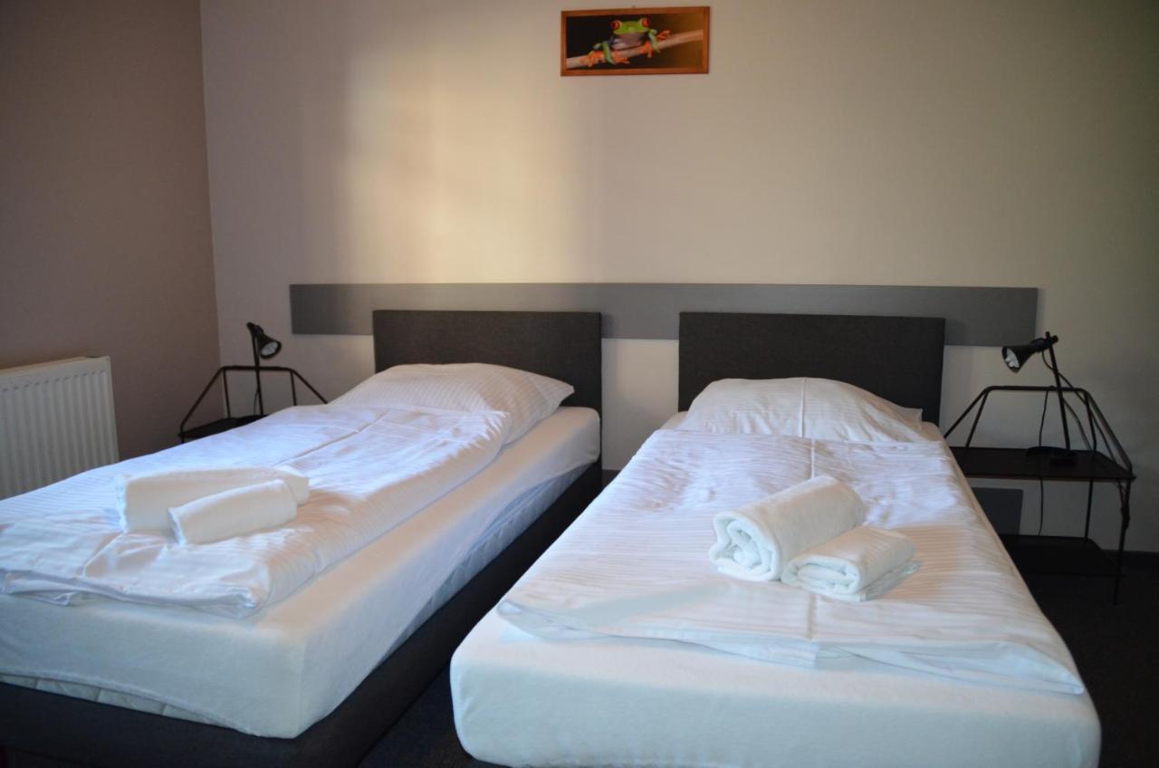 Hotel Tenis Chrząstowice Eksteriør billede