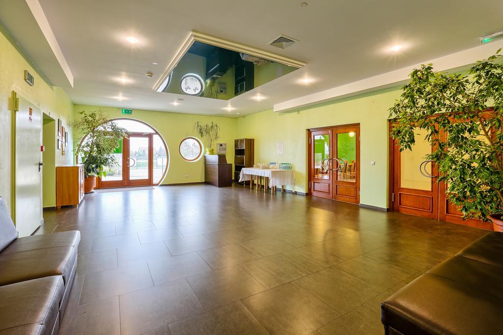 Hotel Tenis Chrząstowice Eksteriør billede